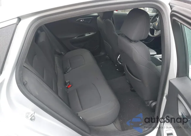 1G1ZD5ST8LF104424: 44054878