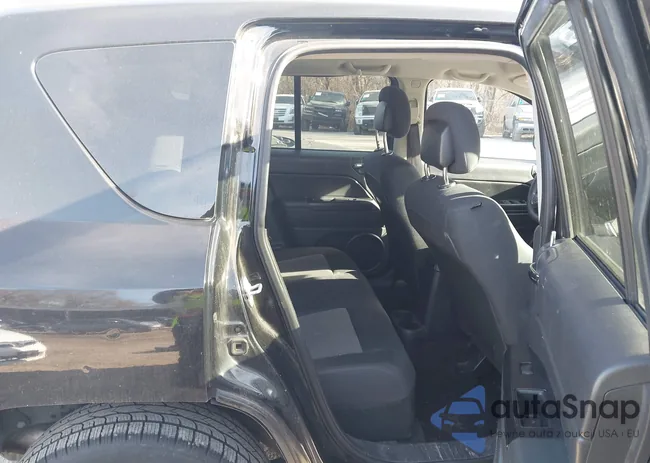 1C4NJCBA9CD553978: 44055087