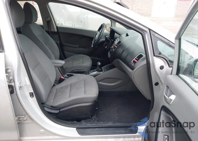 3KPFL4A77HE032211: 44055128