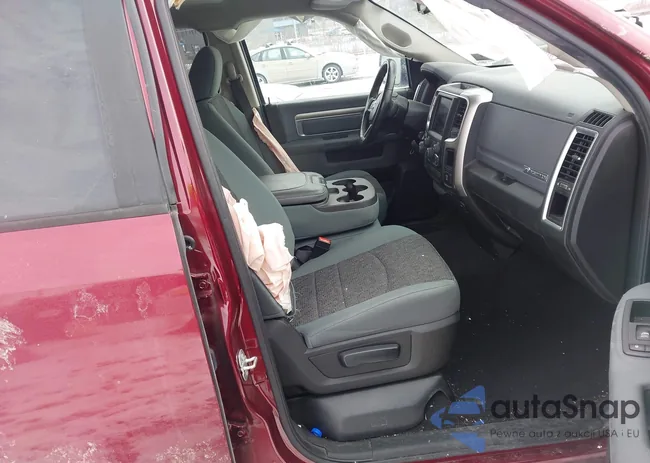 1C6RR7GG4JS199110: 44055197