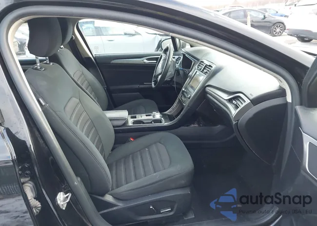 3FA6P0T95KR264565: 44055198