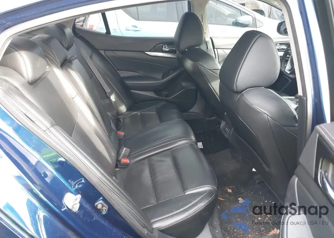 1N4AA6AV8KC379335: 44054293