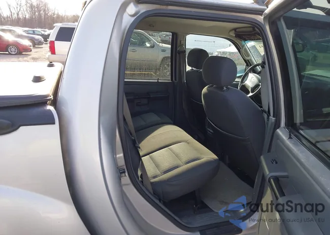 1FMZU77K74UB65100: 44054451