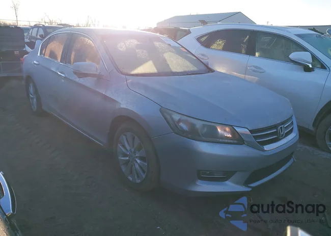 1HGCR2F82DA209091: 44054471