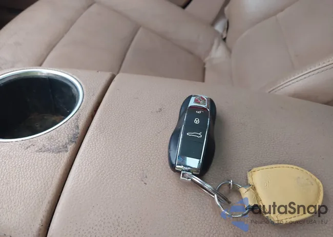 WP0AA2A73BL016476: 44054495