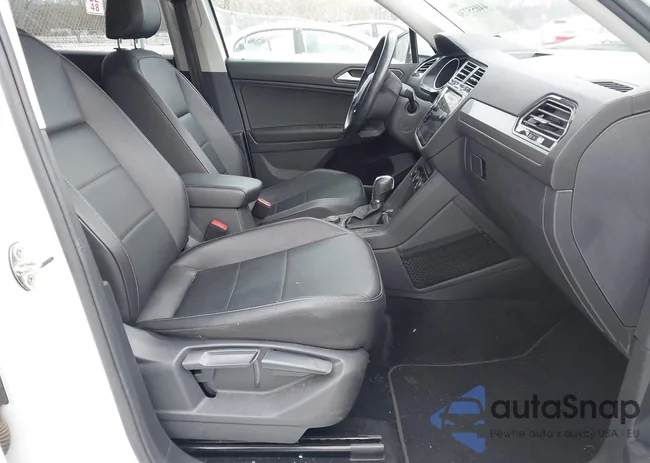 3VV2B7AX2KM053064: 44055730