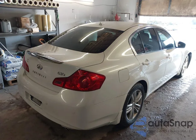 JN1CV6AR6DM754472: 44055890