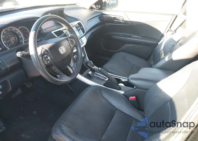 1HGCR2F85DA138145: 44055923