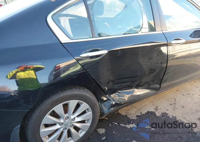 1HGCR2F85DA138145: 44055923