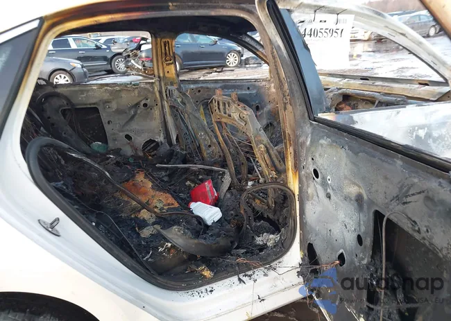 1VWBP7A39DC056557: 44055951