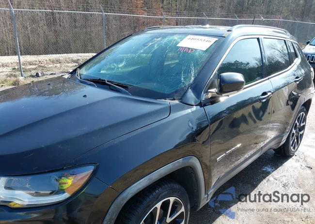 3C4NJCCB4JT124214: 44055340