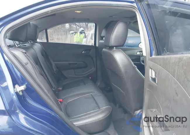 1G1JE5SB8D4249722: 44055494