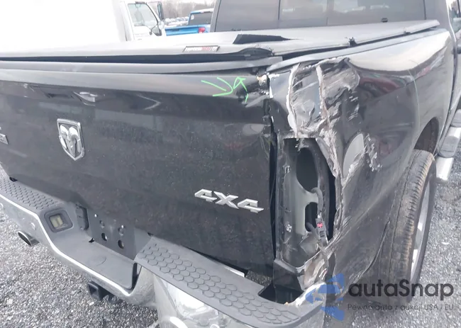 1C6RR7LT4HS641641: 44056873