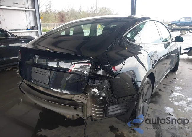 5YJ3E1EA6PF644894: 44056935