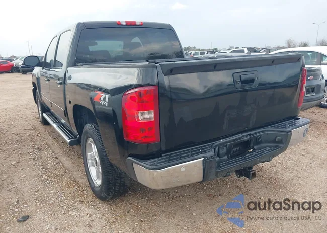 1GCPKTE75CF226696: 44056978