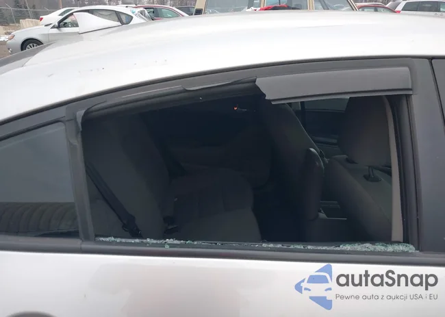 KNAFK4A6XE5192615: 44057013