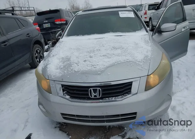 1HGCP26848A080976: 44057113