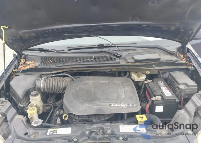 2C4RC1CG2DR515526: 44057134