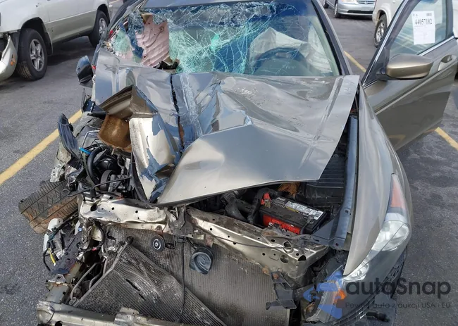 1HGCP26809A008058: 44057182