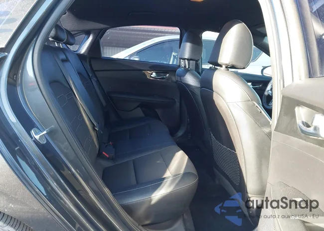 3KPF34AD5ME282398: 44056410