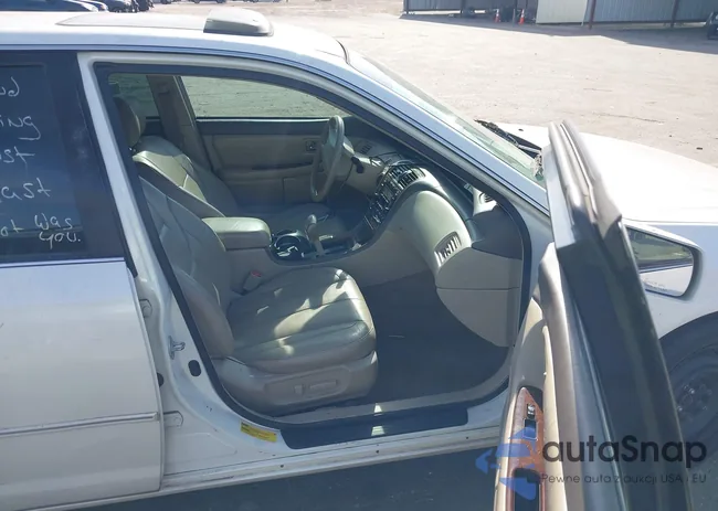 4T1BF28B2YU069815: 44056417