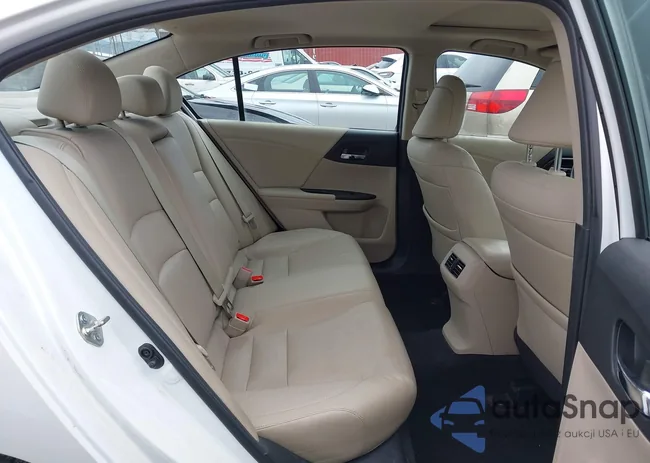 1HGCR3F88GA001310: 44057663