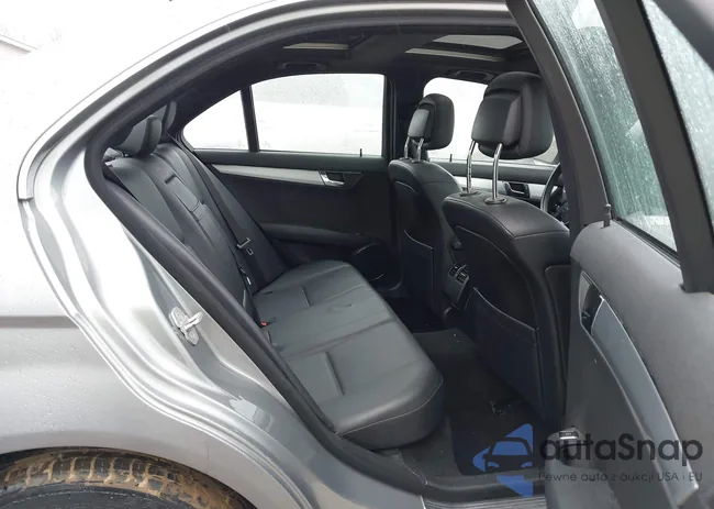 WDDGF81X38F167801: 44057700