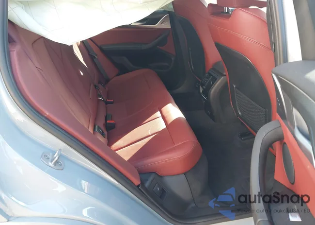 5UX33DT0XS9Z61810: 44057701