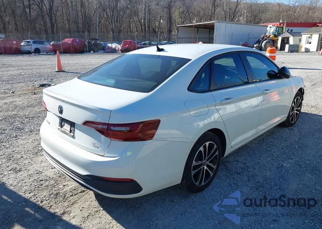 3VWBM7BU9PM011136: 44057775