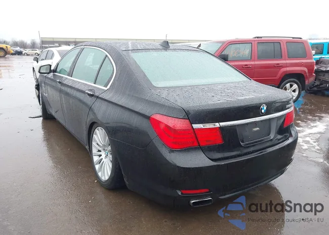 WBAKC8C58CC436276: 44057846