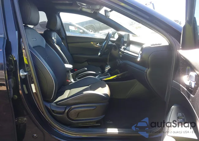 3KPF34AD1ME422950: 44057882