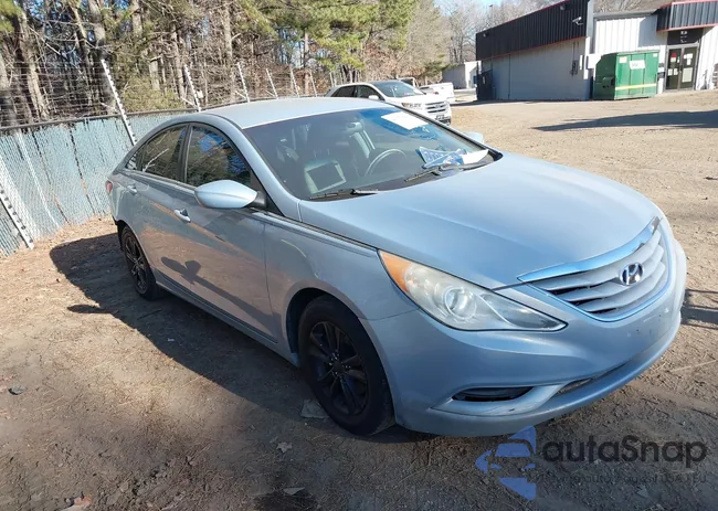 5NPEB4AC8CH472325: 44057884