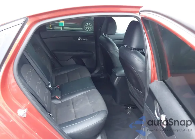 3KPF34AD4ME356930: 44057903