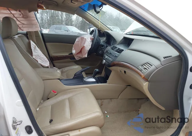 1HGCP2F80AA188016: 44057911