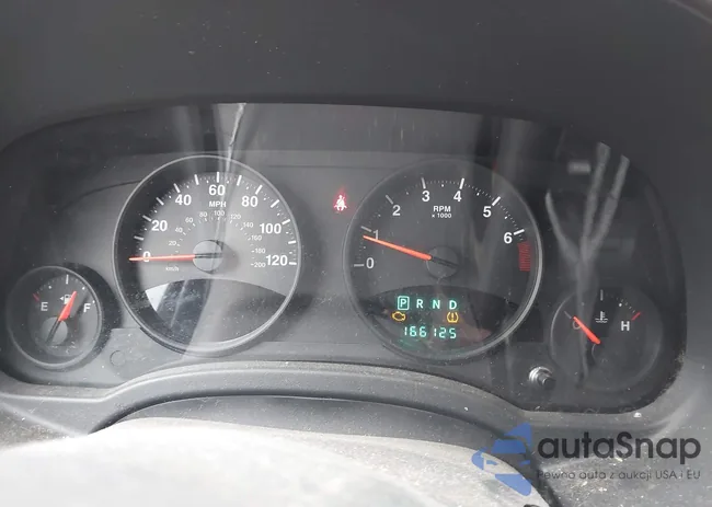 1C4NJCEA8CD652500: 44057940