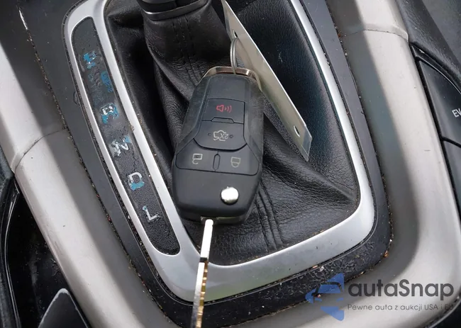 3FA6P0PU4DR246169: 44057944