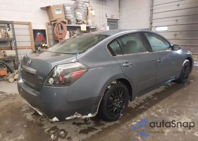 1N4AL2AP4BN479490: 44057996