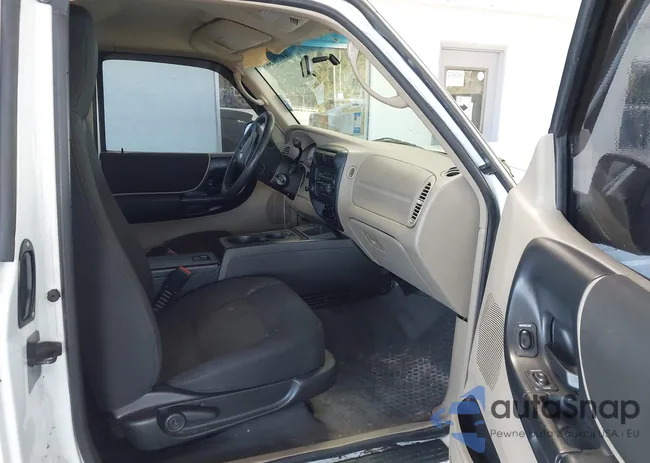 1FTYR44UX4PA14921: 44058058