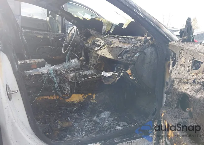 WAU2GAFC8DN100235: 44058103