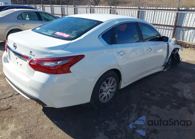 1N4AL3AP7JC251063: 44058122