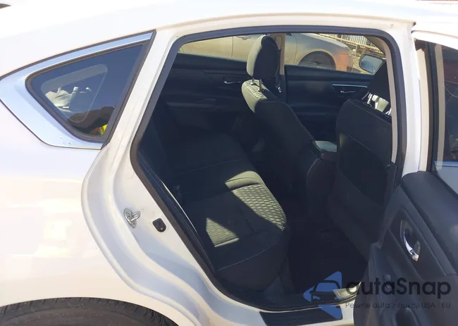 1N4AL3AP7JC251063: 44058122