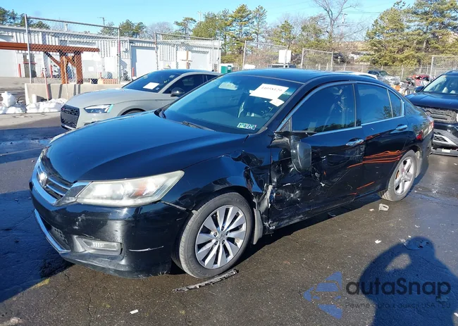 1HGCR3F80DA047130: 44058129