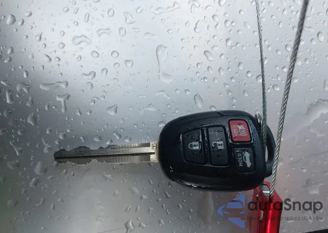 2T1BURHEXFC402589: 44058144