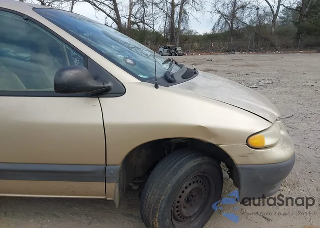 1P4GP44R4YB556608: 44058147