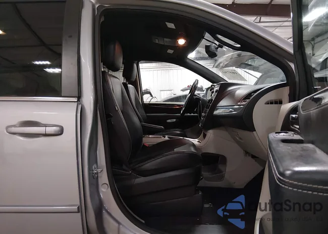 2C4RDGCG8HR554093: 44057343