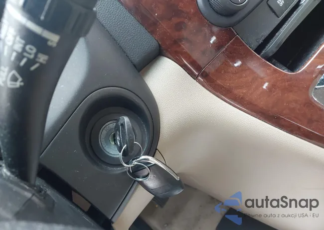 KNDMC233576029317: 44057412