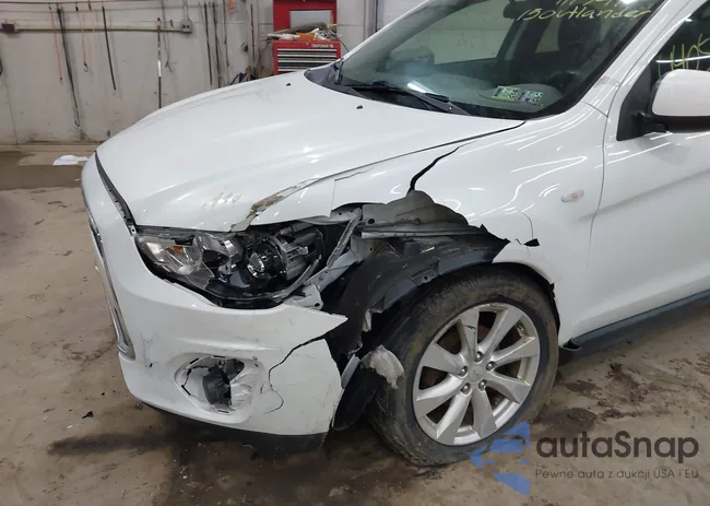 4A4AR3AU9FE030146: 44057538