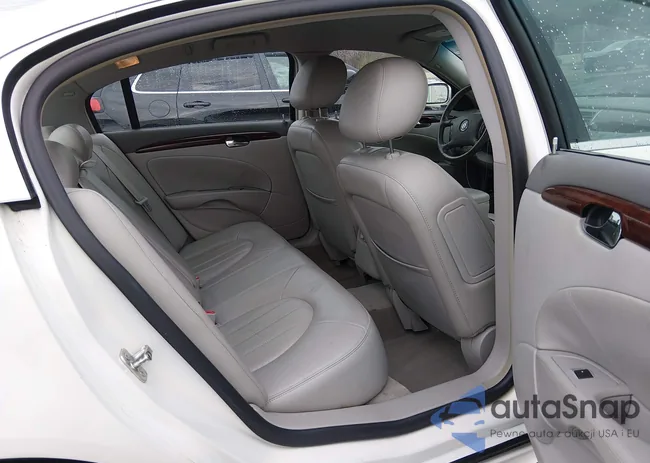 1G4HC5EM7BU124793: 44057563