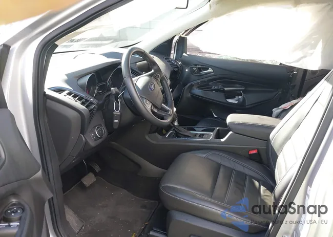 1FMCU0J9XHUD85355: 44058629