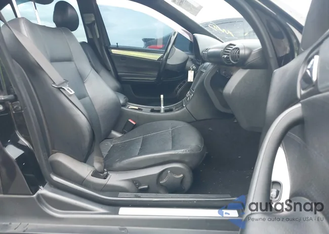 WDBRF52H16A873442: 44058659